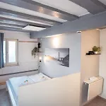 Haus99 Budget & Apartament *