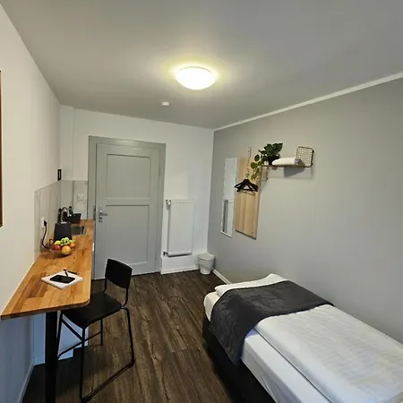 Haus99 Budget & Apartamento Fürth