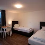 Haus99 Budget & Apartamento