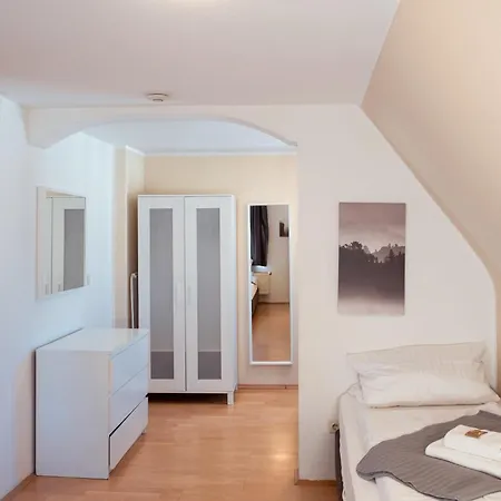 Haus99 Budget &