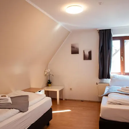 Haus99 Budget & *