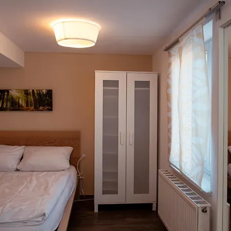 Haus99 Budget & Apartmán *