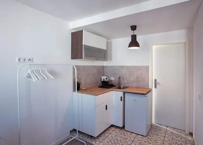 Haus99 Budget & Apartmán *